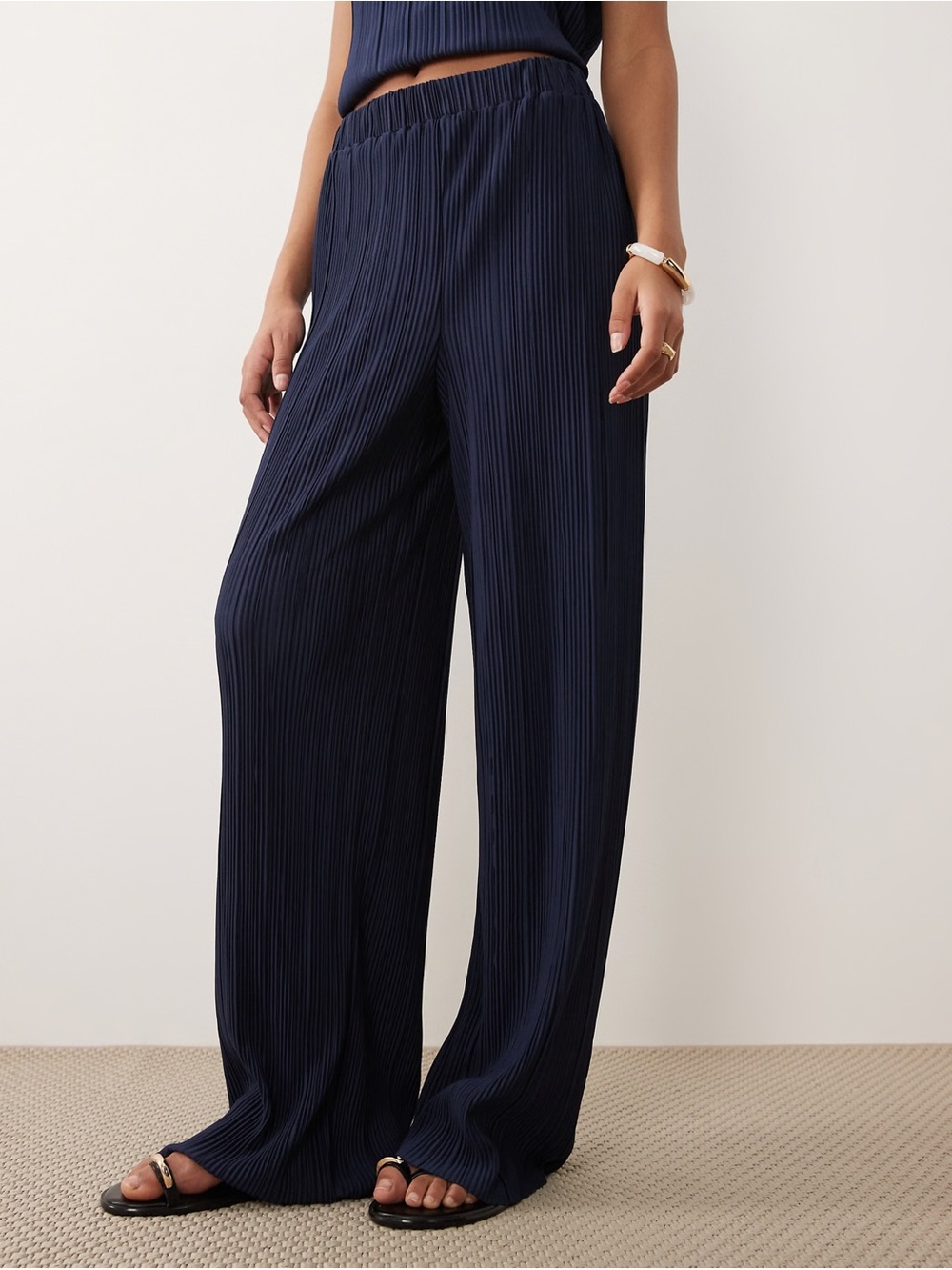ASOS Vila Navy Pleated Wide Leg Pants Size 2 NWT High Rise